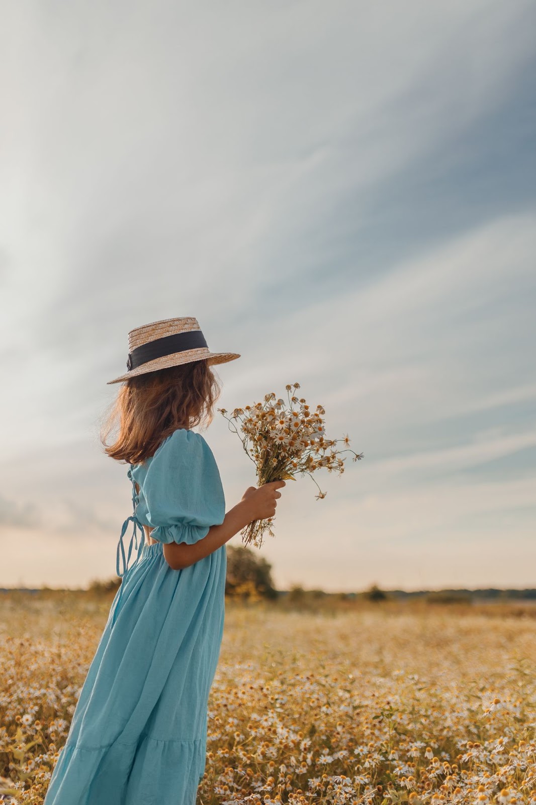 what to wear to a barn wedding​